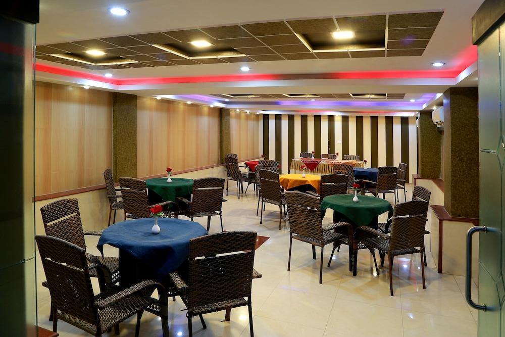 Hotel Royal Palm - A Budget Hotel In Udaipur Exterior photo
