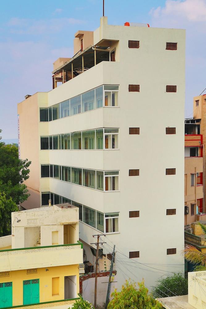 Hotel Royal Palm - A Budget Hotel In Udaipur Exterior photo