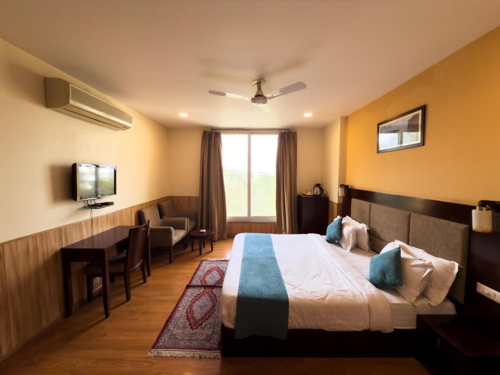 Hotel Royal Palm - A Budget Hotel In Udaipur Exterior photo