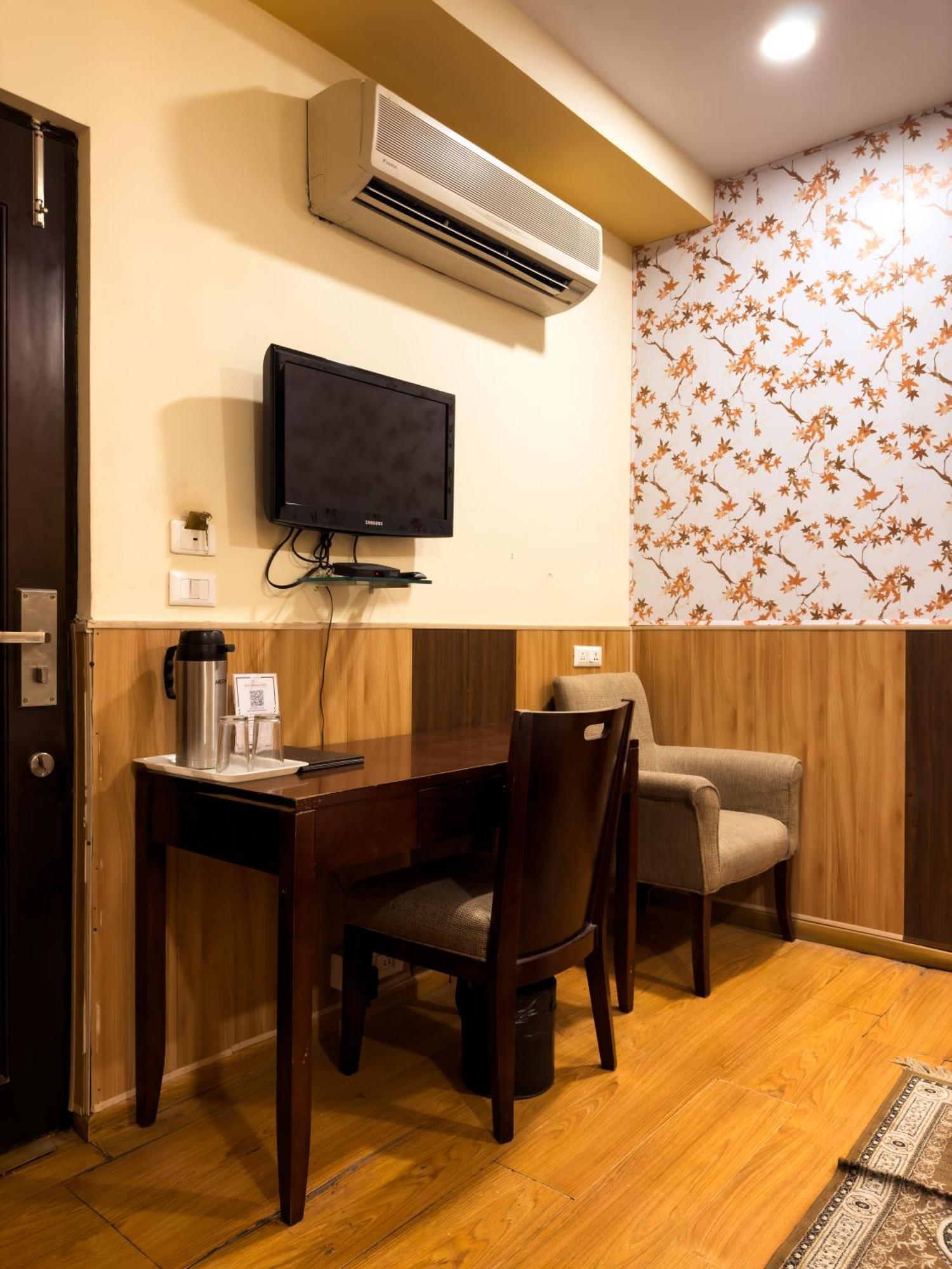 Hotel Royal Palm - A Budget Hotel In Udaipur Exterior photo