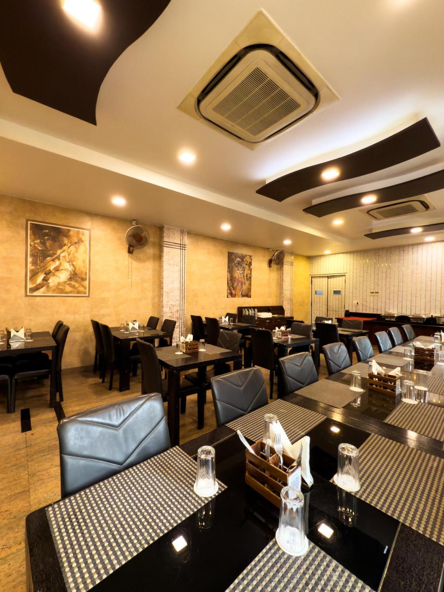 Hotel Royal Palm - A Budget Hotel In Udaipur Exterior photo