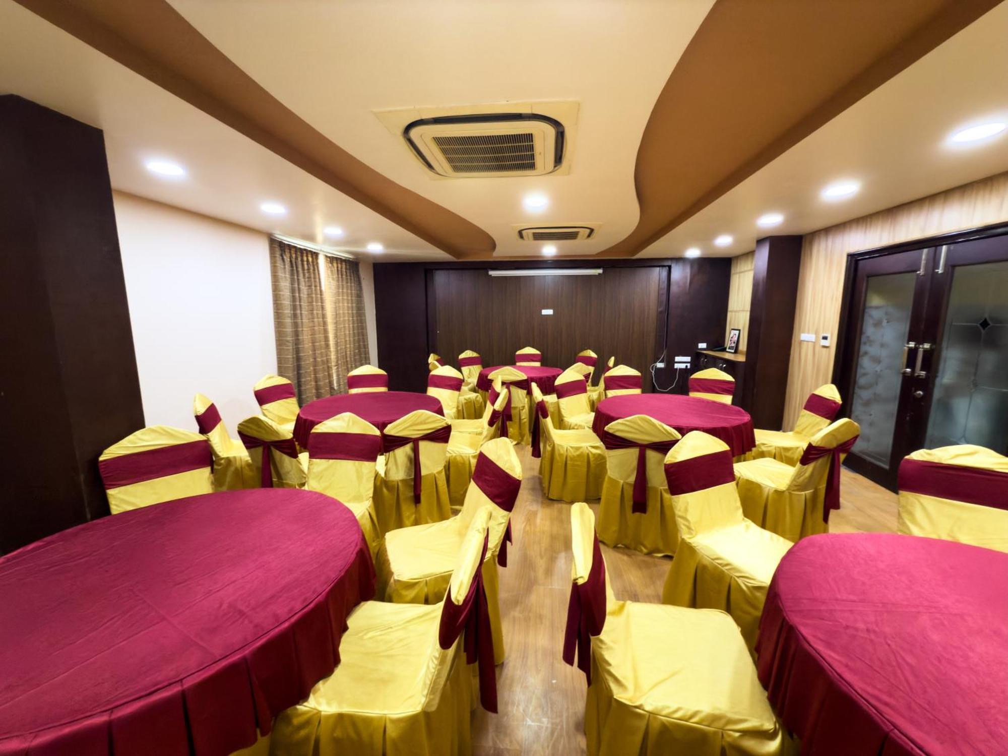 Hotel Royal Palm - A Budget Hotel In Udaipur Exterior photo