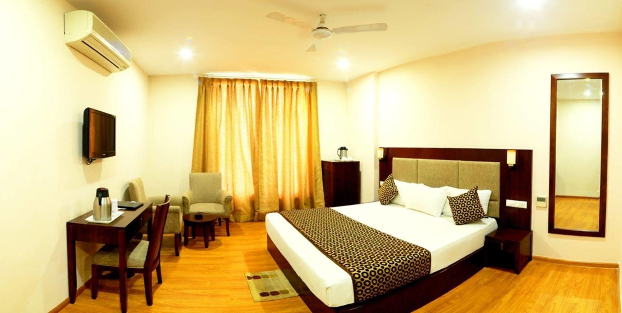 Hotel Royal Palm - A Budget Hotel In Udaipur Exterior photo